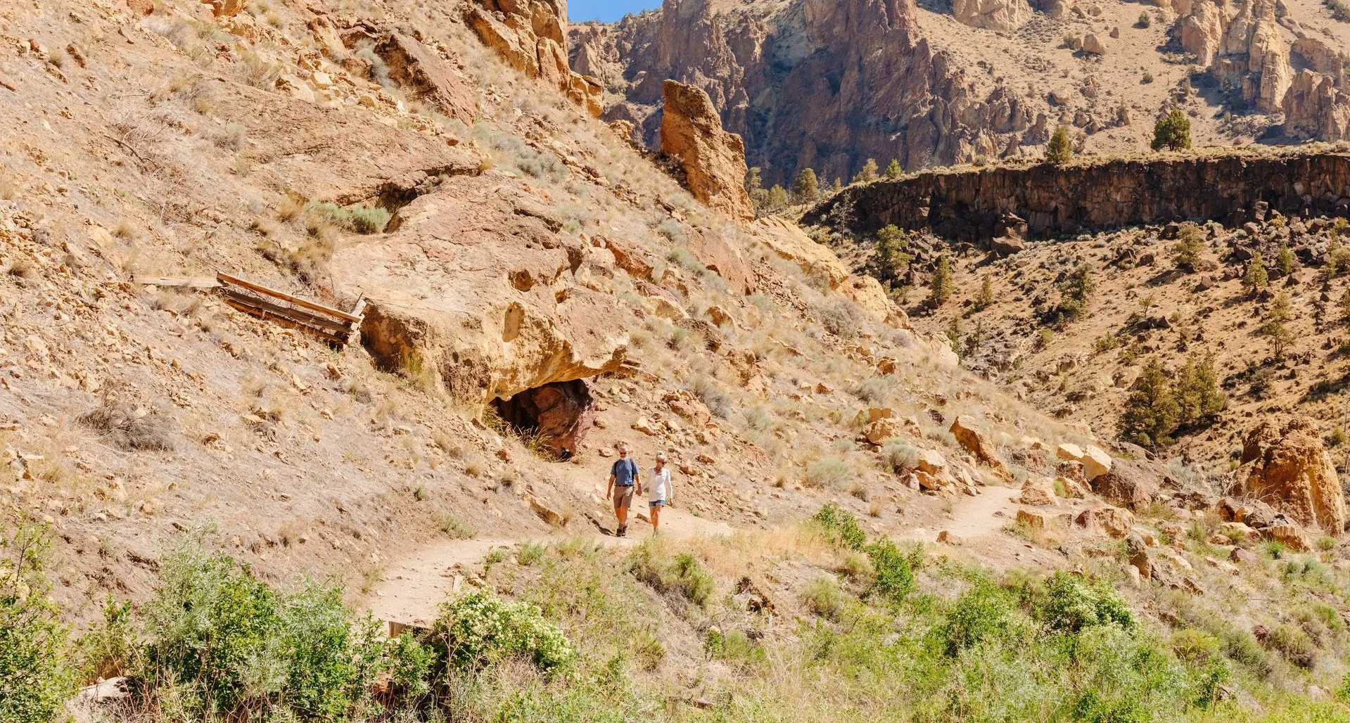 a couple hiking in Smith Rock State park