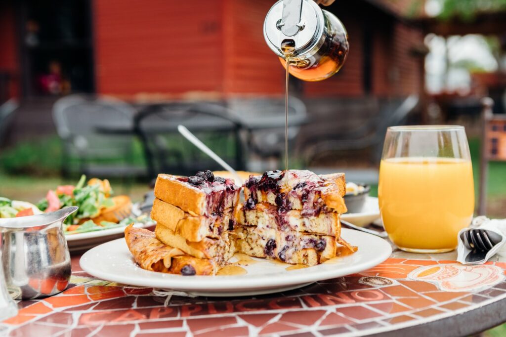 Brunch at One Street Down Cafe in downtown Redmond, Oregon