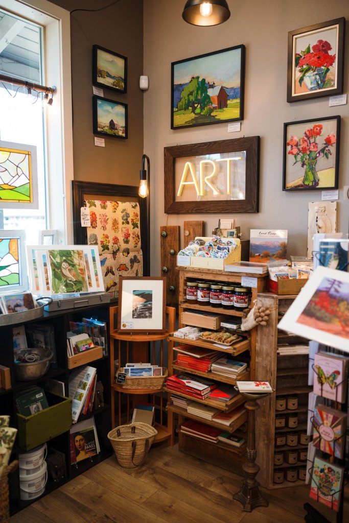 Art gallery in downtown sisters