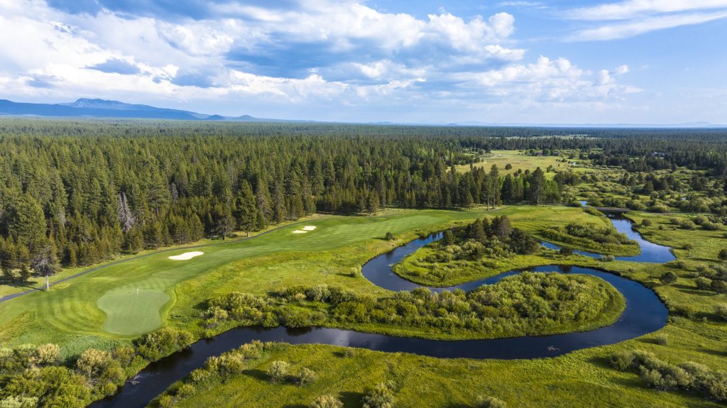 Aerial shot of Crosswater Golf Course at Sunriver Resort.