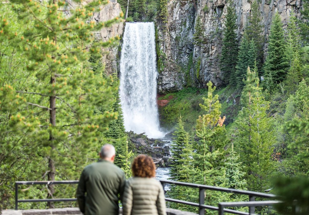 Couple at the Tumalo Falls viewpoint near Bend, Oregon